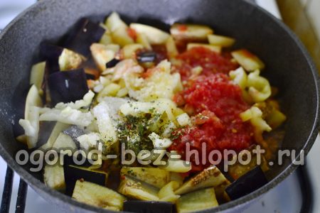 peper en knoflook toevoegen