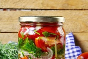 herfst tomatensalade is klaar