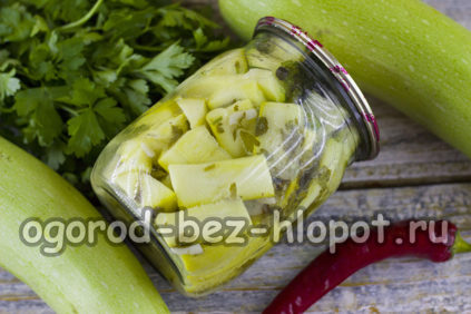 courgette met mosterd en knoflook