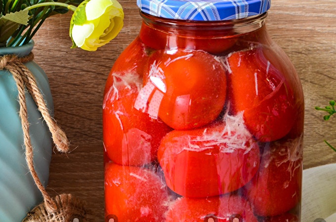 tomaten onder de sneeuw met knoflook