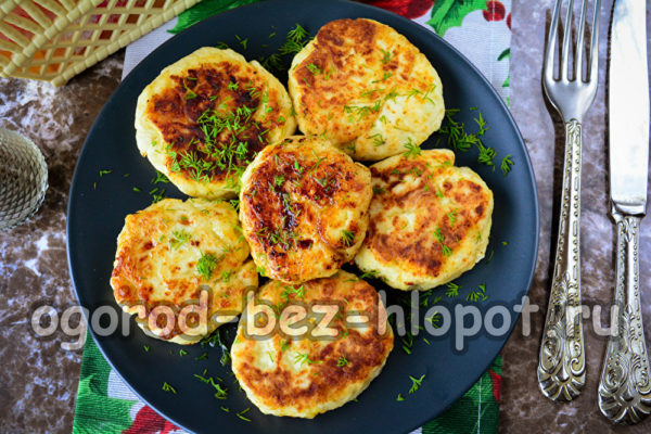 ang mga cutlet ng repolyo na may tinadtad na karne ay handa na