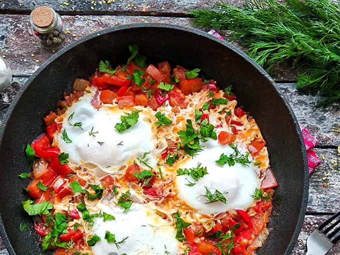 shakshuka trinnvis oppskrift