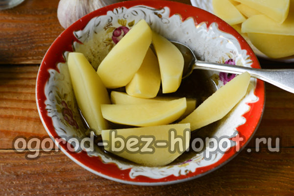 meng aardappels met dressing