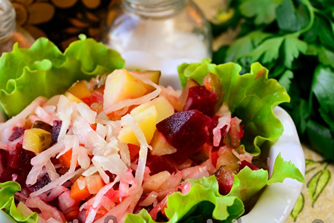 klassieke vinaigrette met zuurkool