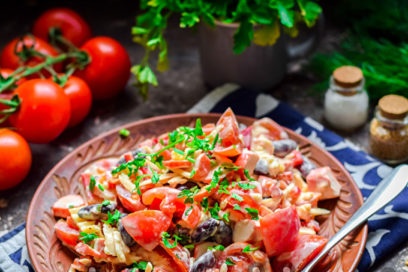 salade met krabstokken en bonen