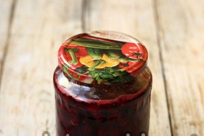 sluit de jam in de pot