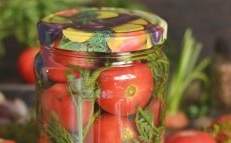 Pickled tomatoes