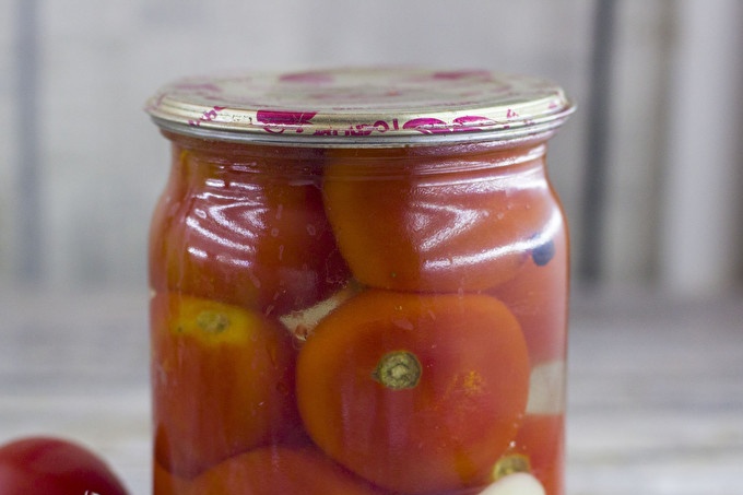 Tomatoes in the pot