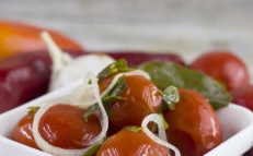 façon froide de récolter des tomates pour l'hiver