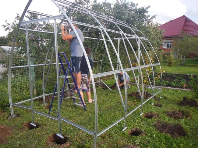 How to install a greenhouse 