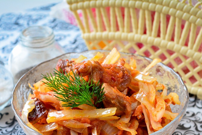 cabbage stew with pork