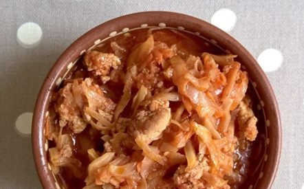 stewed cabbage with minced meat