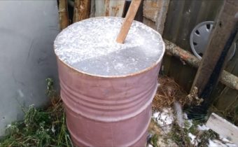 water in the barrel in winter